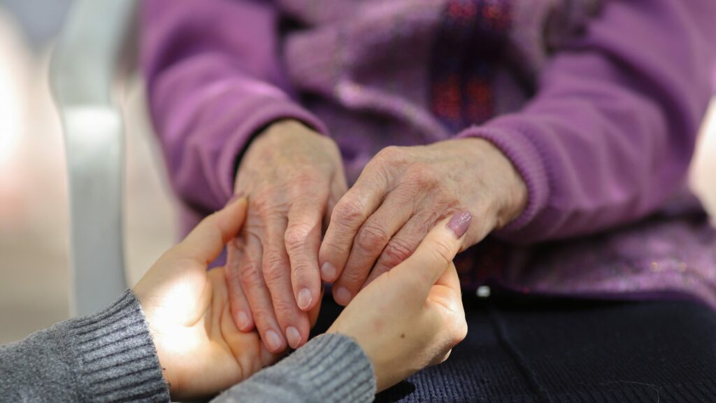 How caregivers can manage the emotional and mental health of Parkinson’s patients in advanced stages?