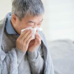 how to stay warm and move better with Parkinson’s disease during winter